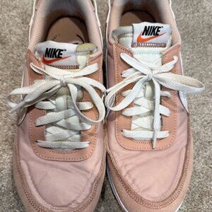 Women's Nike shoes - Size 9